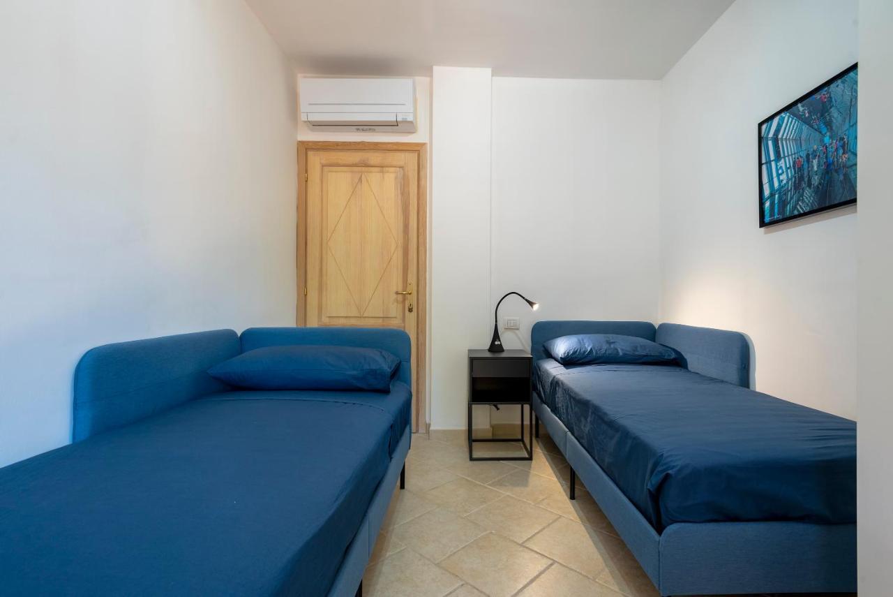 House Of Lens Apartment Golfo Aranci Exterior photo