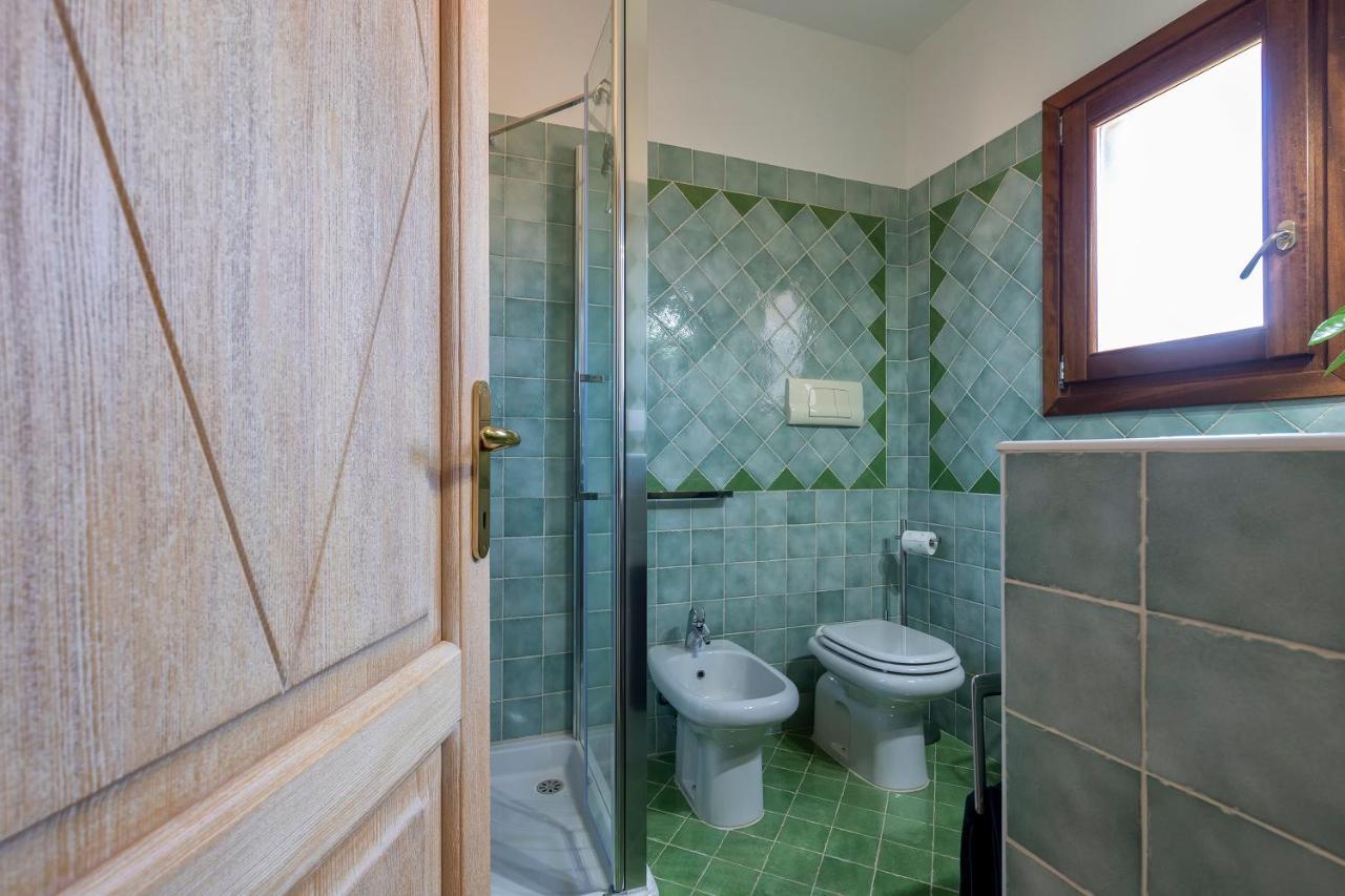 House Of Lens Apartment Golfo Aranci Exterior photo